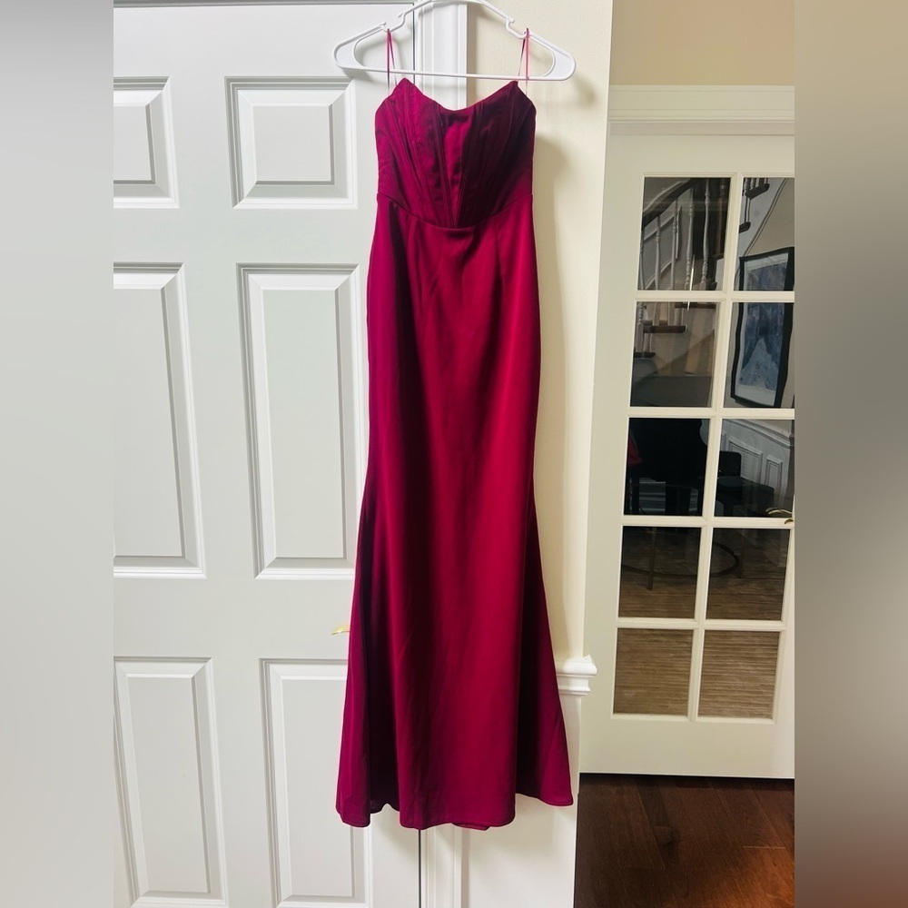 Fashion Nova xs Elegant Burgundy Strapless Evening Gown - Picture 1 of 4